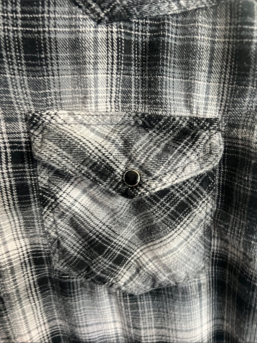 TC Black & Gray Plaid Men’s Casual Button-Down Shirt - Picture 5 of 9